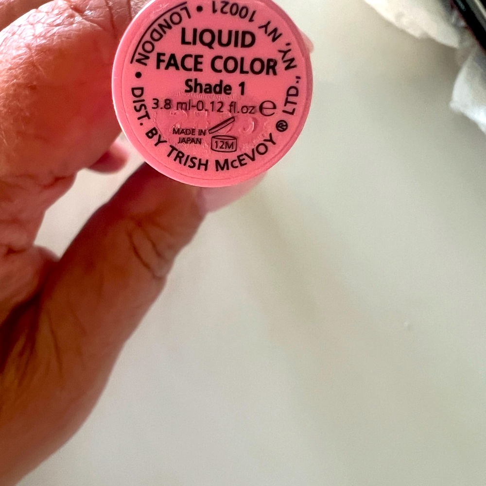 Trish McEvoy Liquid Face Color in Blush Pink - Picture 5 of 5
